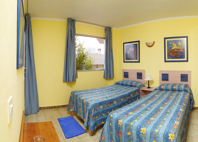 Apartamentos Mira Mola Figueretas Extérieur photo